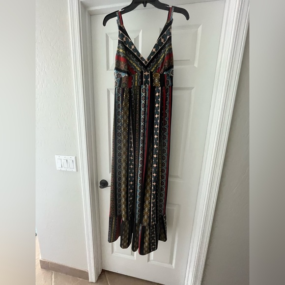 T Tahari Sleeveless Tile Stripe Maxi Dress - Picture 3 of 5